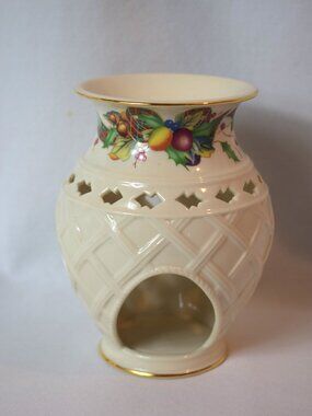 Lenox Holiday Tartan Reticulated Wax Warmer Candle Holder Christmas